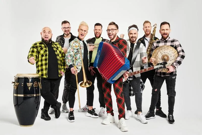 Jak łatwo i szybko opanować chwyty gitarowe do „Lili” zespołu Enej?