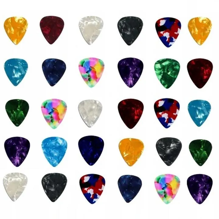 Najlepsze miejsca na zakupy: Gdzie kupić kostki do gitary i na co zwrócić uwagę?