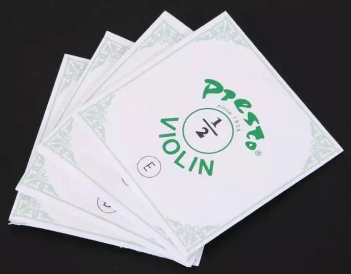 Materiał strun i brzmienie